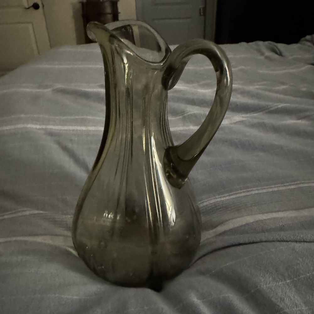 Gray Ribbed Vase with Elegant Form